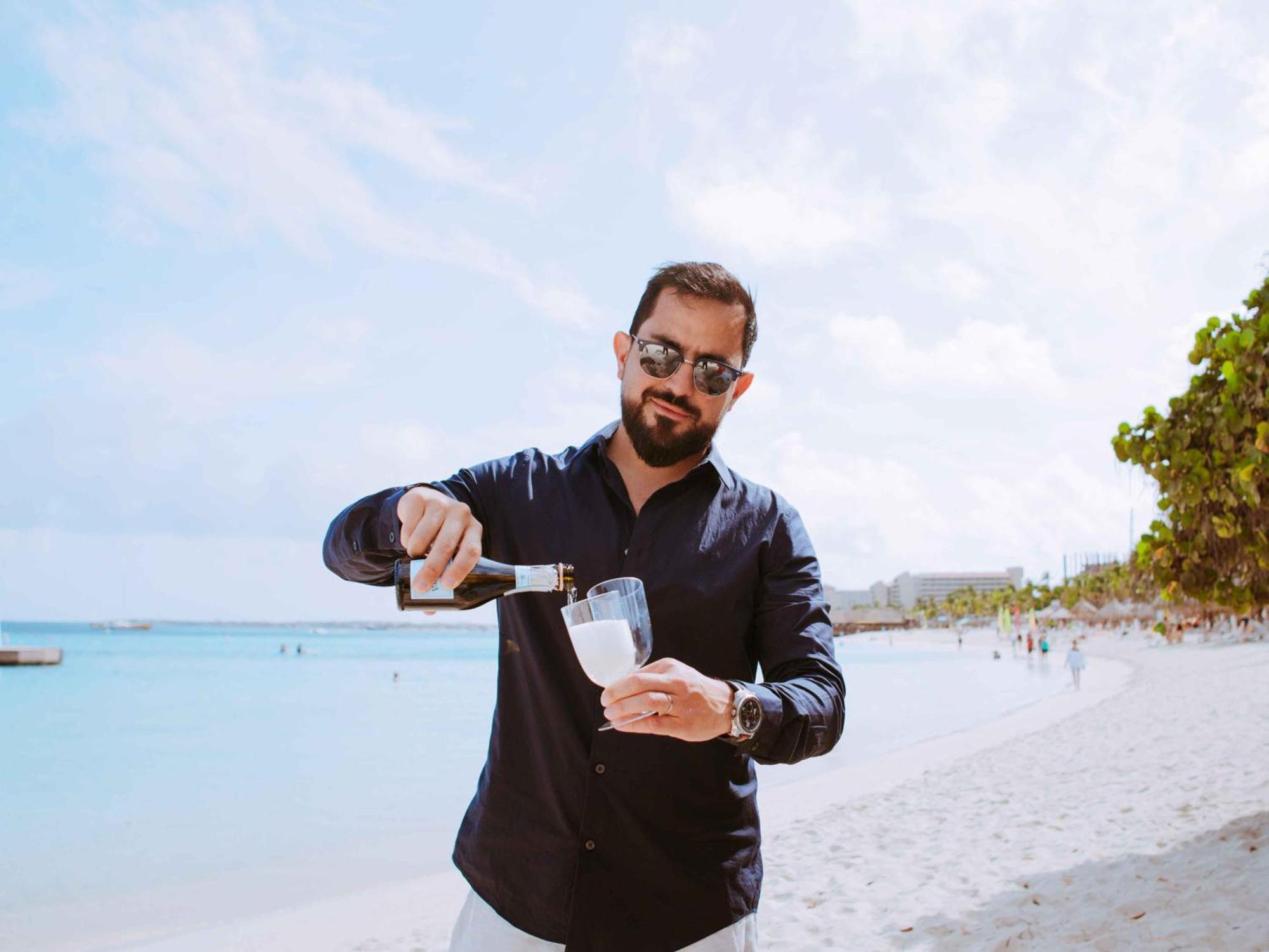 The Mill Resort And Suites Palm Beach Bagian luar foto