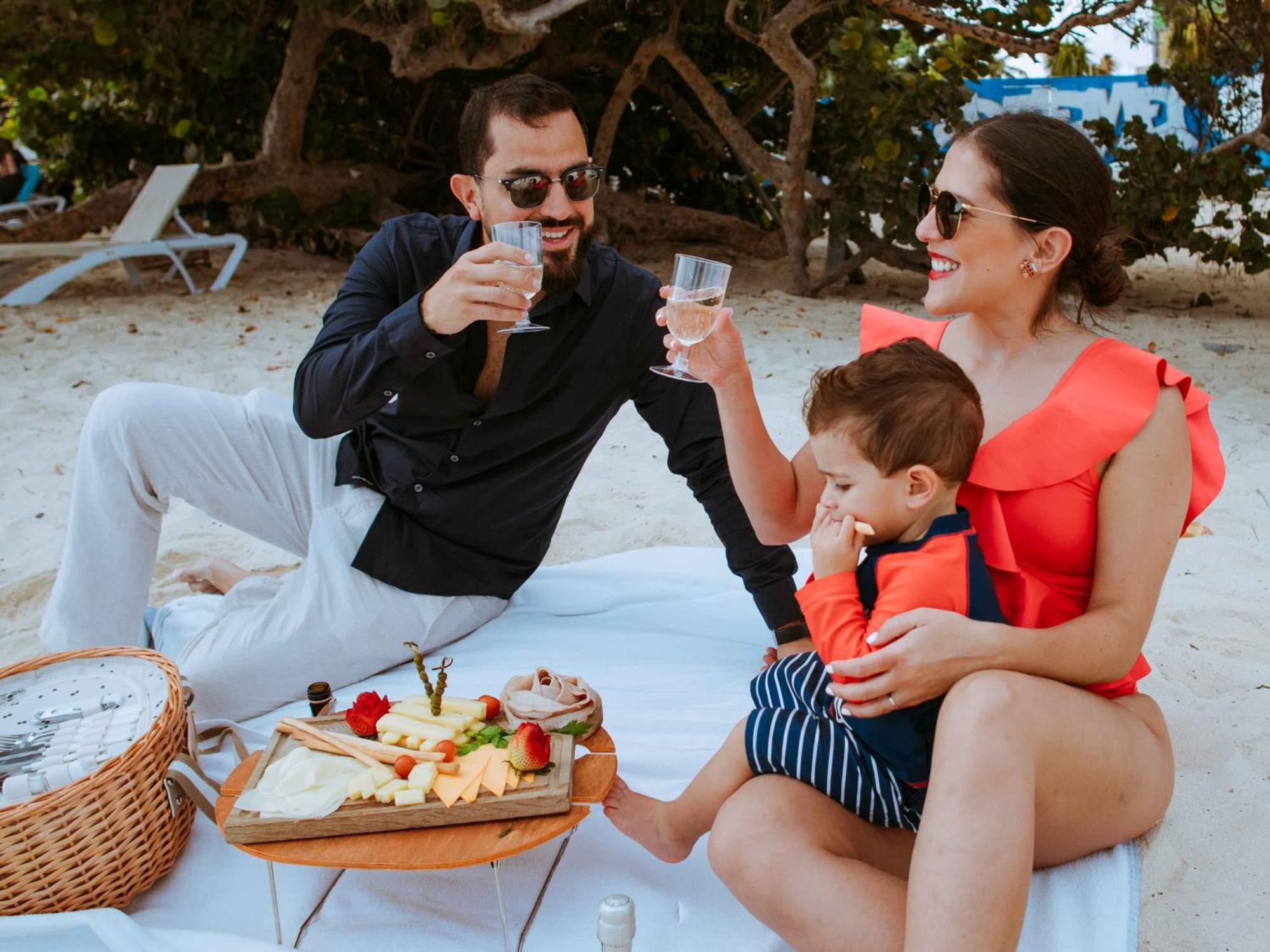 The Mill Resort And Suites Palm Beach Bagian luar foto