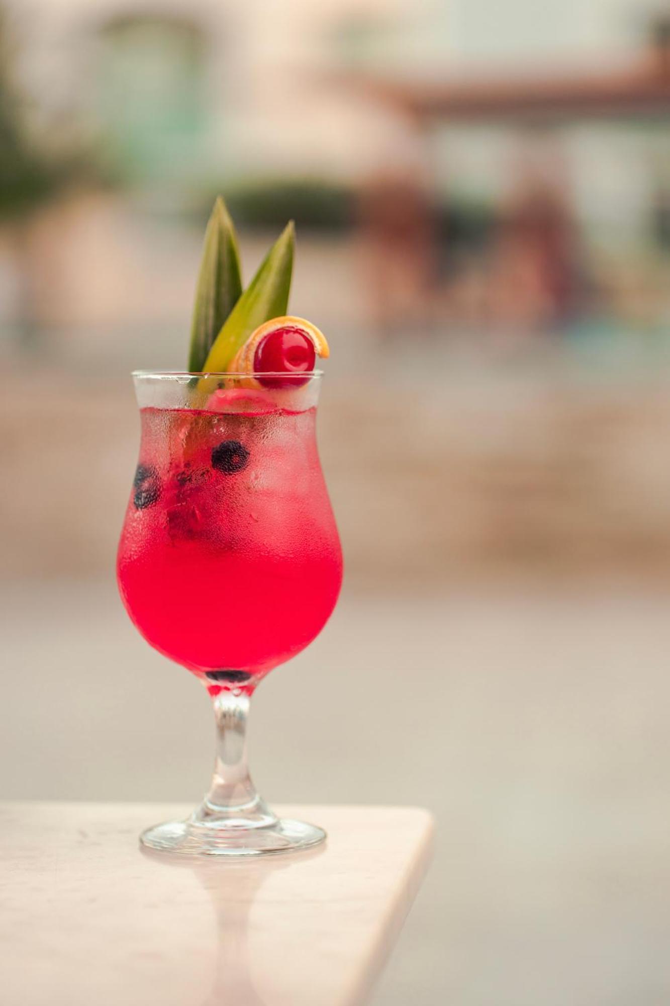 The Mill Resort And Suites Palm Beach Bagian luar foto