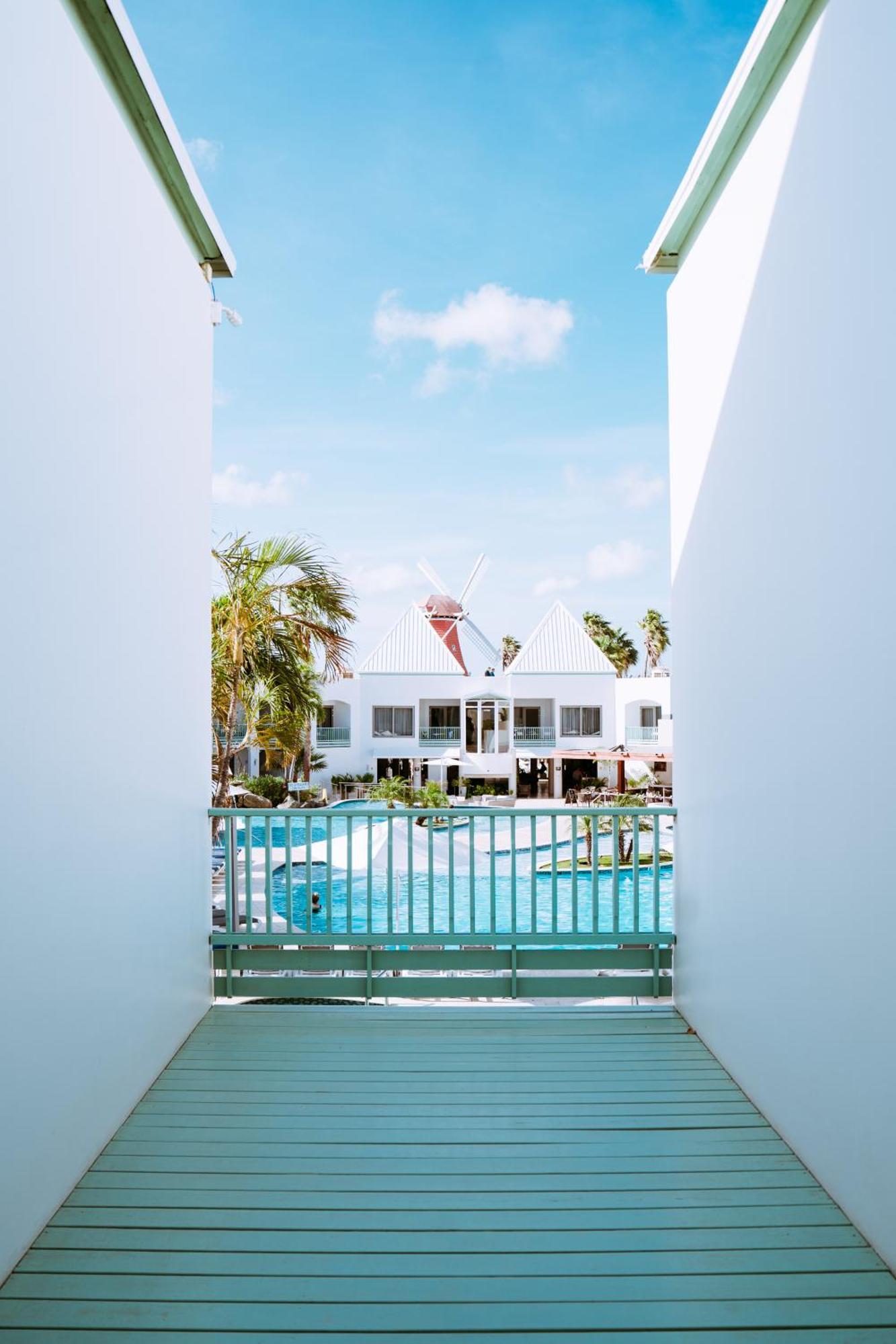 The Mill Resort And Suites Palm Beach Bagian luar foto